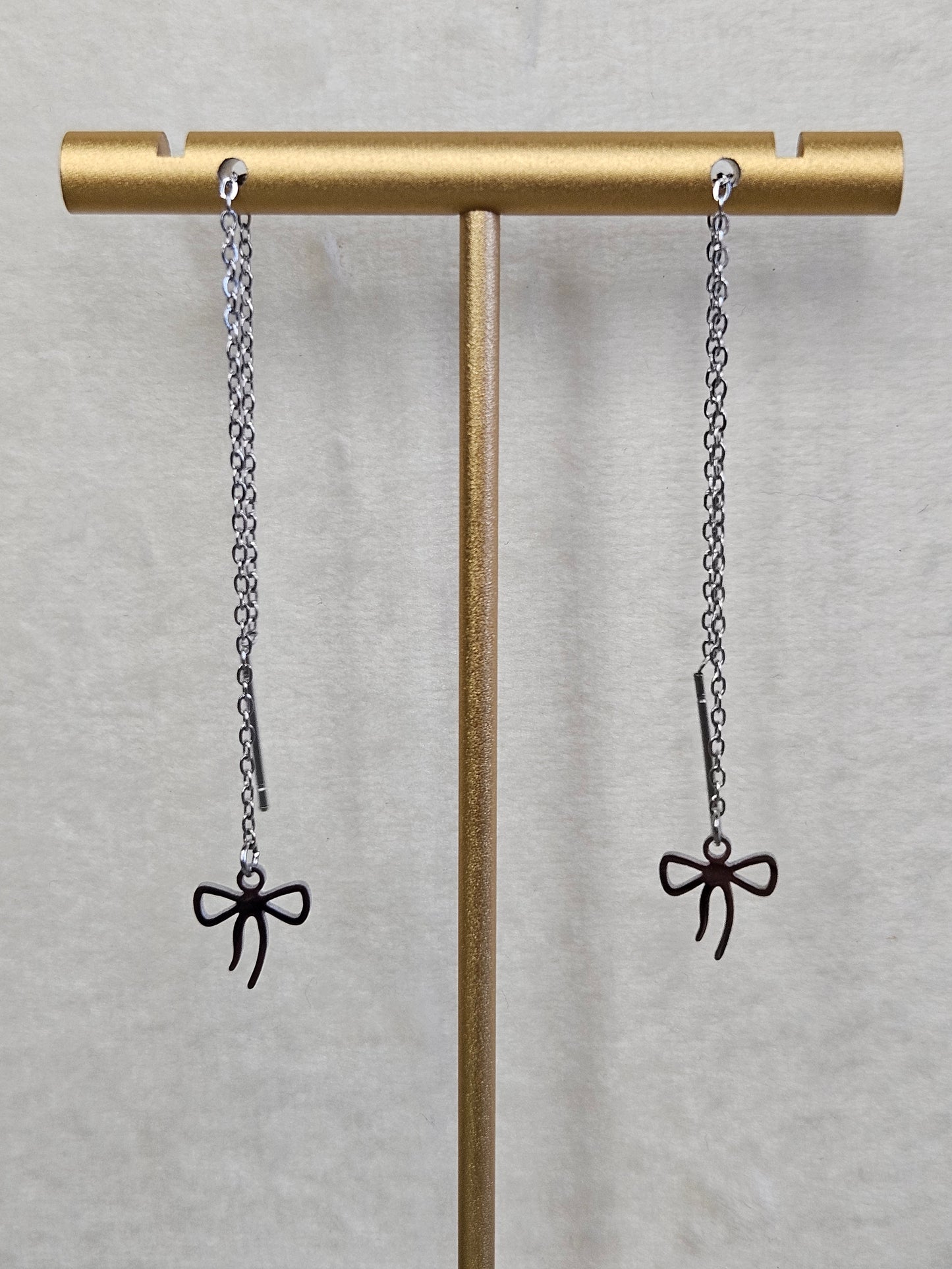 Boucles d'oreilles pendantes "Ruban argenté"