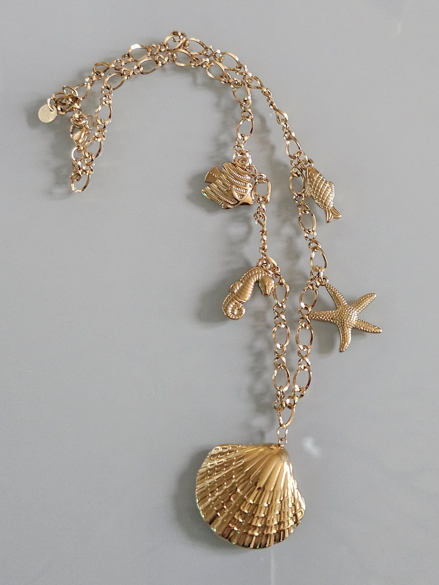 Collier à charms "Ecume dorée"