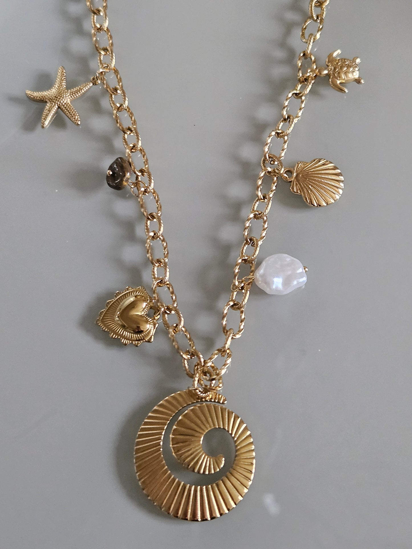 Collier avec charms "Eclats de plage"