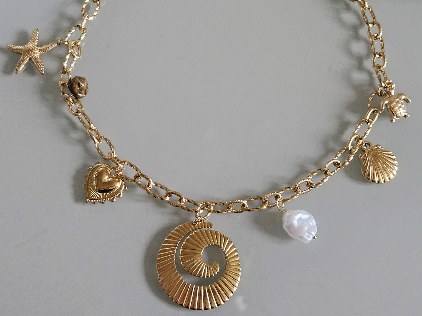 Collier avec charms "Eclats de plage"