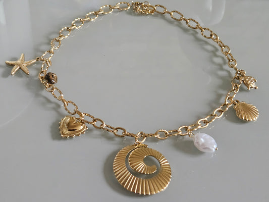 Collier avec charms "Eclats de plage"